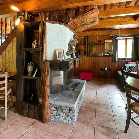 Urspruengliches Rustico Mit Blick Auf Maggiatal