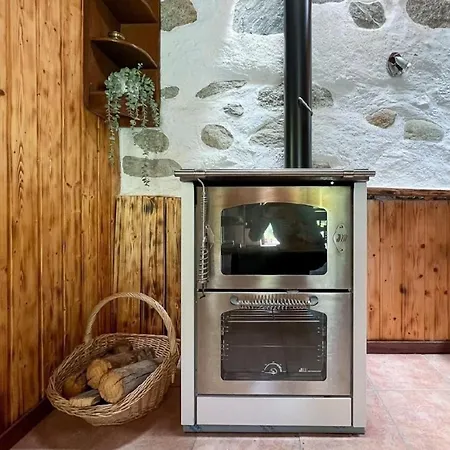 Urspruengliches Rustico Mit Blick Auf Maggiatal Tatil Evi Cavergno